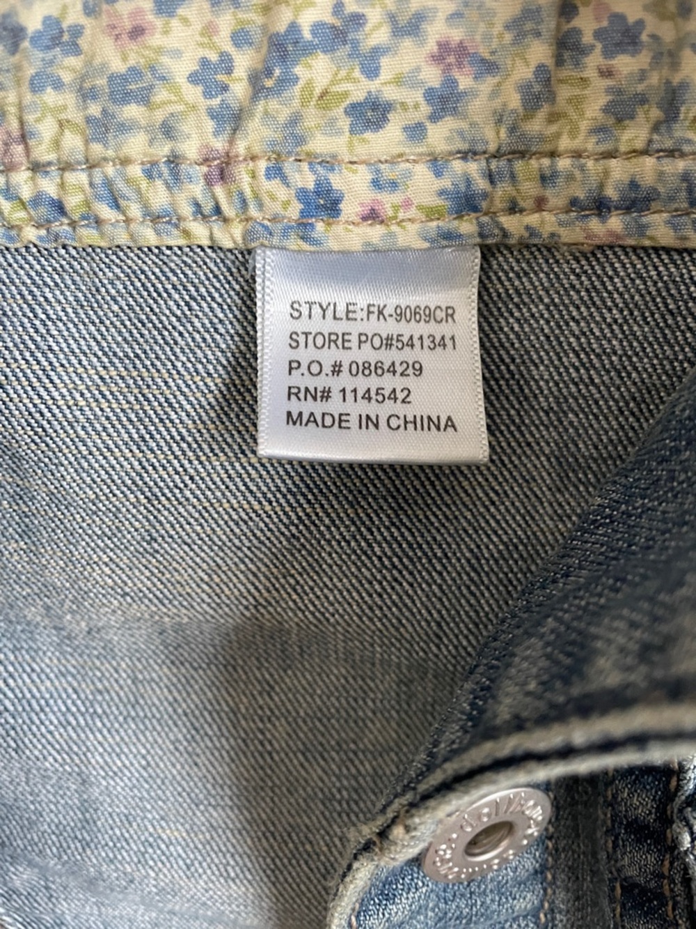 Upcycled Dollhouse Cropped Distressed Denim Jacket with Bird Hmong embroidery M - Picture 7 of 15
